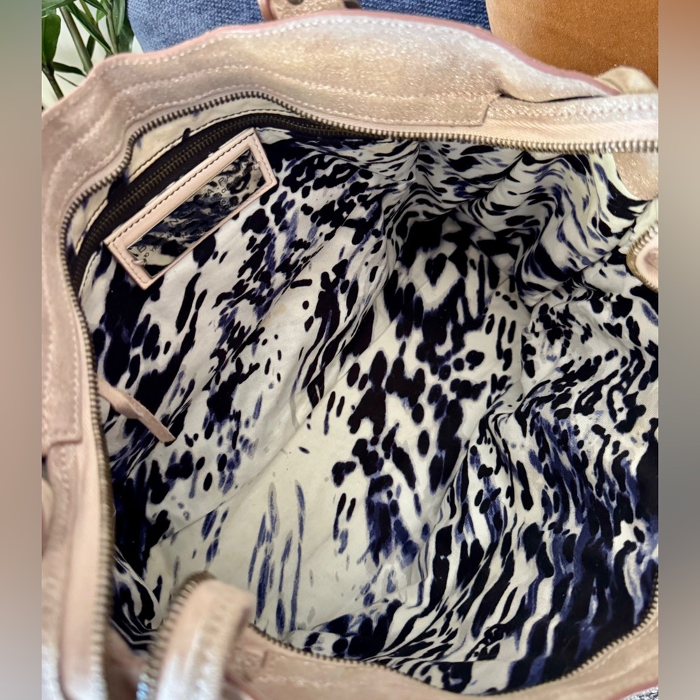 Balenciaga x Neiman Marcus Limited Edition City Bag - Picture 13 of 17